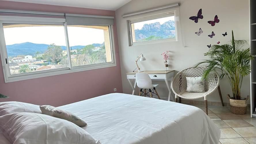 Apartment Des Figuiers - 2 Hebergements - Piscine, Jacuzzi, Parking