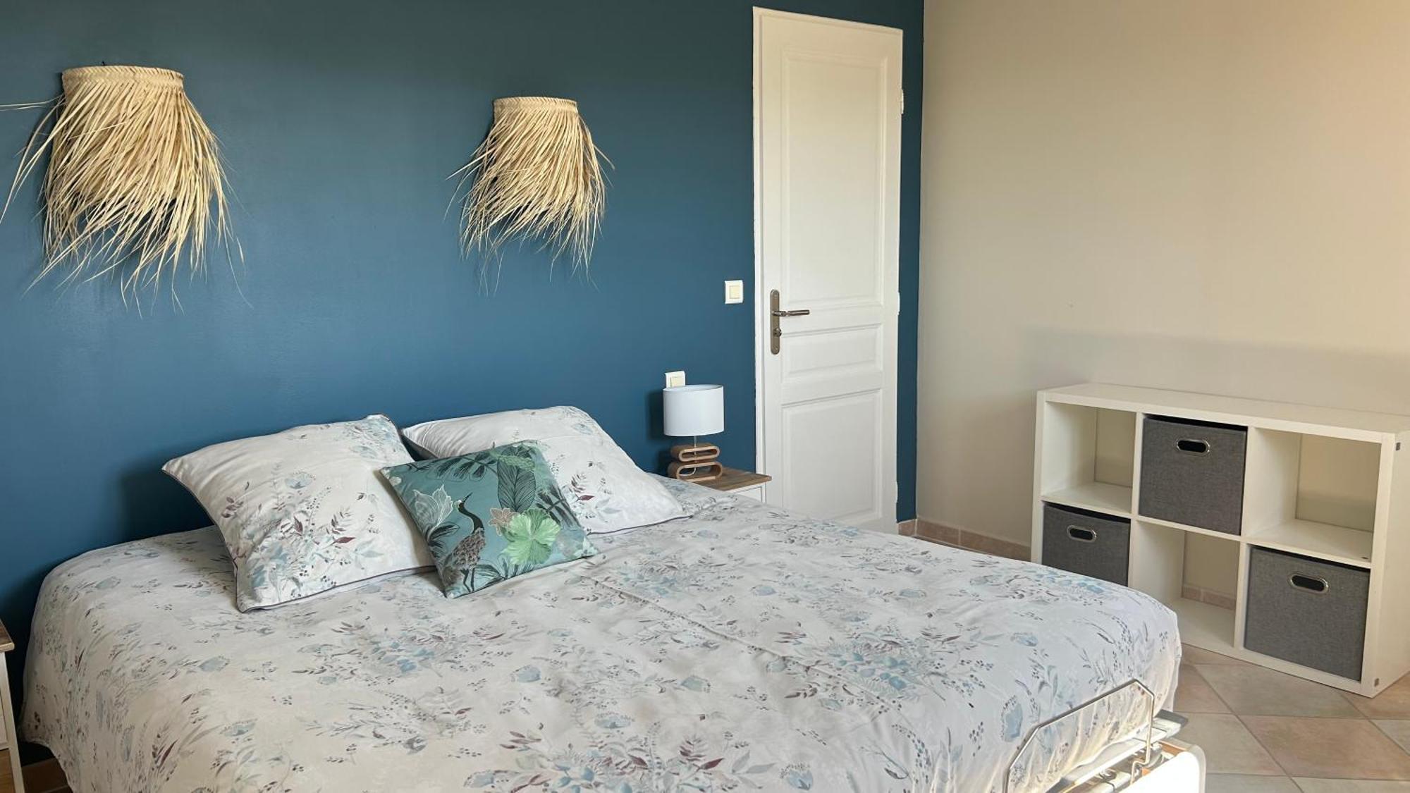 Des Figuiers - 2 Hebergements - Piscine, Jacuzzi, Parking