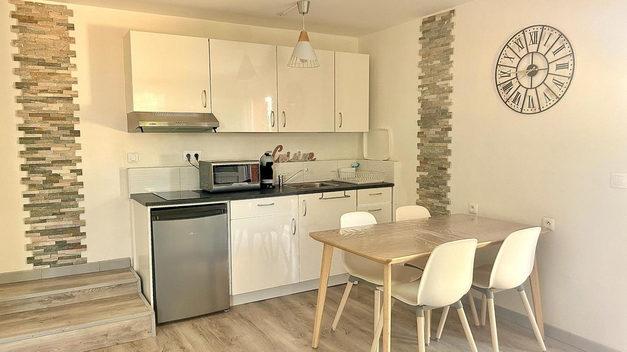 Des Figuiers - 2 Hebergements - Piscine, Jacuzzi, Parking *